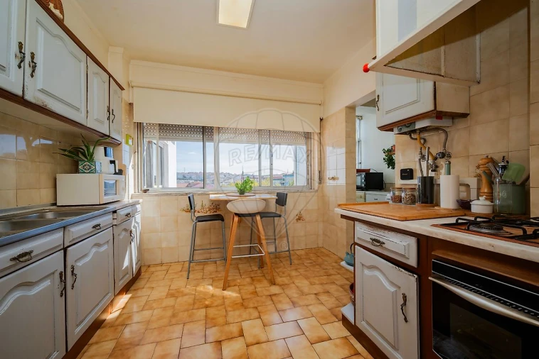Apartamento T2 para Venda em Cacém e São Marcos Foto 3
