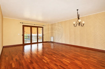 Apartamento T2 para Venda em Alverca do Ribatejo e Sobralinho