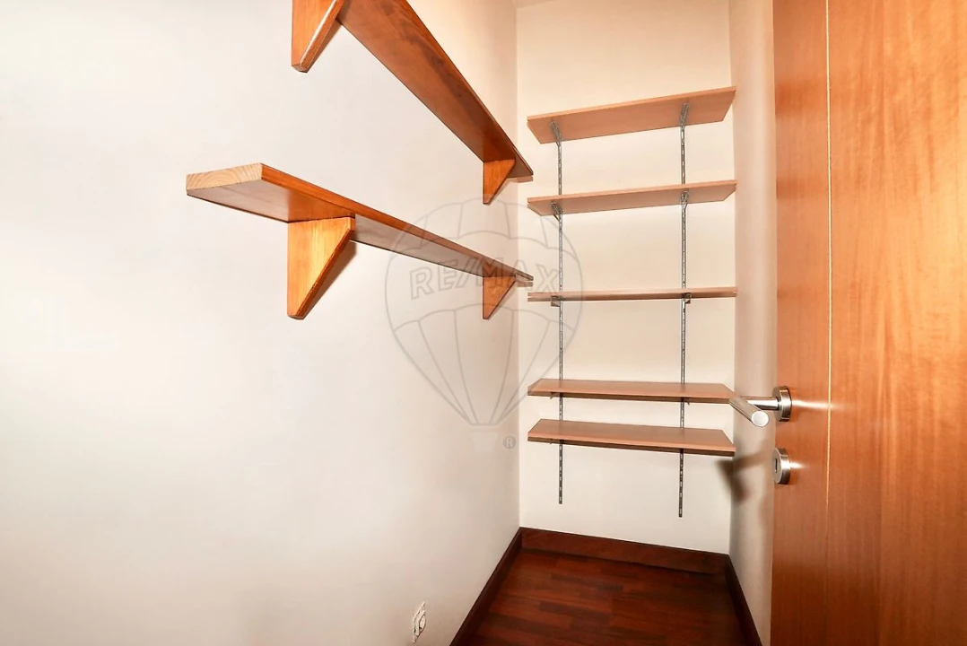 Apartamento T2 para Venda em Alverca do Ribatejo e Sobralinho Foto 27