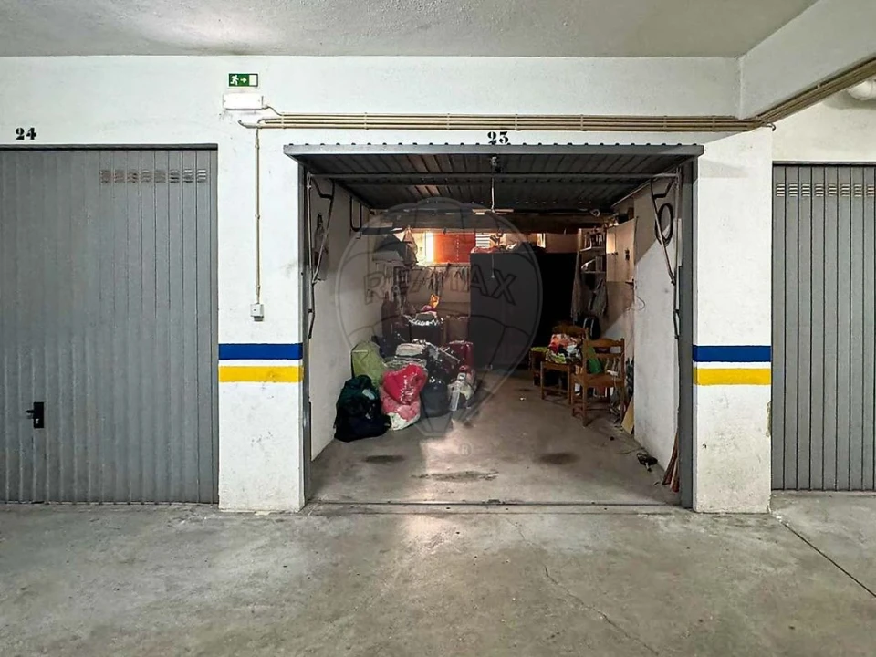 Apartamento T2 para Venda em Póvoa de Santa Iria e Forte da Casa Foto 21