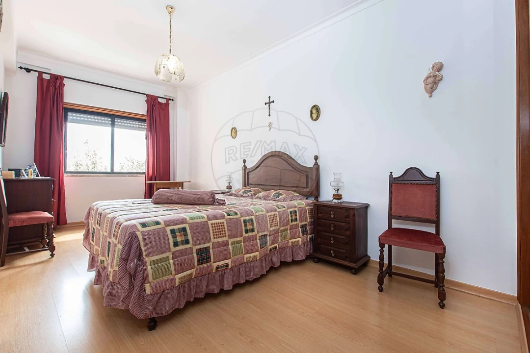 Apartamento T2 para Venda em Póvoa de Santa Iria e Forte da Casa Foto 13