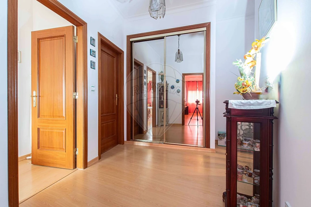 Apartamento T2 para Venda em Póvoa de Santa Iria e Forte da Casa Foto 18