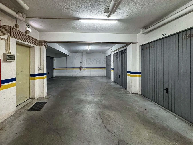 Apartamento T2 para Venda em Póvoa de Santa Iria e Forte da Casa Foto 24