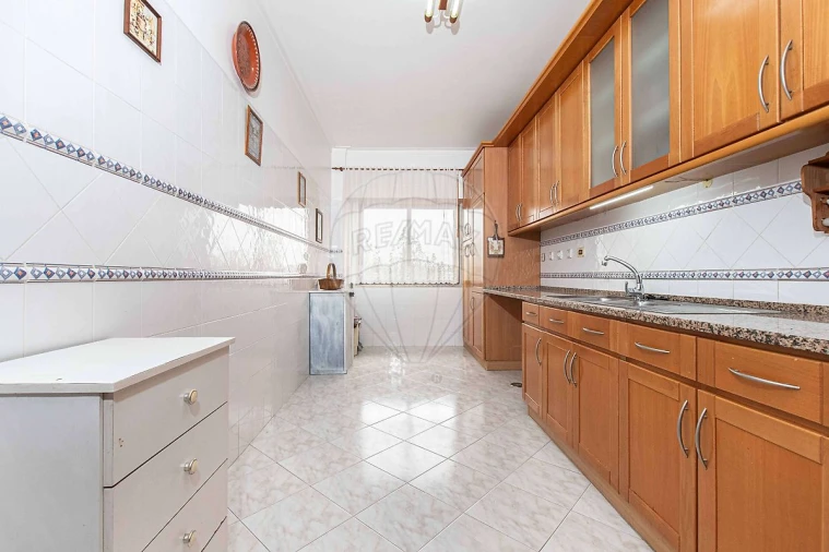 Apartamento T2 para Venda em Póvoa de Santa Iria e Forte da Casa Foto 8