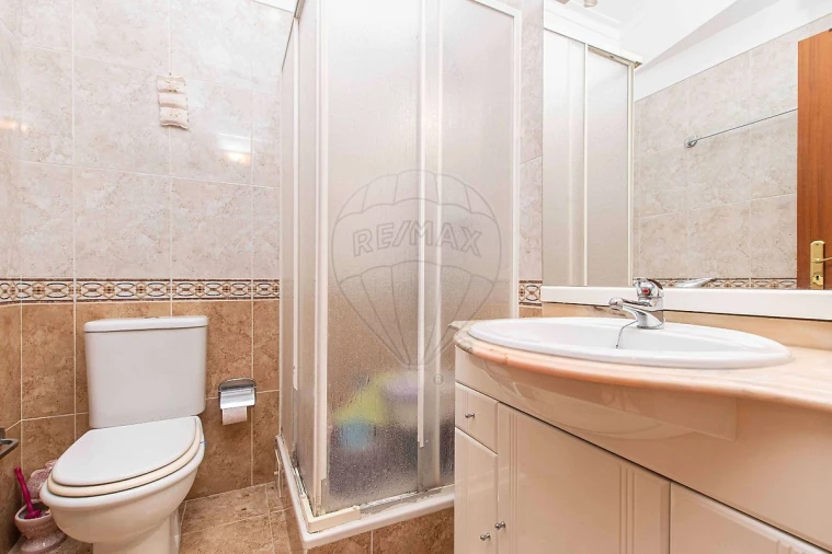 Apartamento T2 para Venda em Póvoa de Santa Iria e Forte da Casa Foto 15