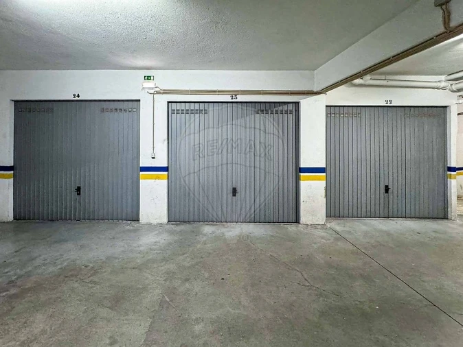 Apartamento T2 para Venda em Póvoa de Santa Iria e Forte da Casa Foto 23