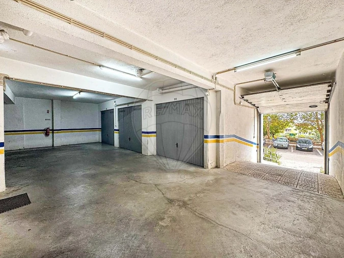 Apartamento T2 para Venda em Póvoa de Santa Iria e Forte da Casa Foto 22