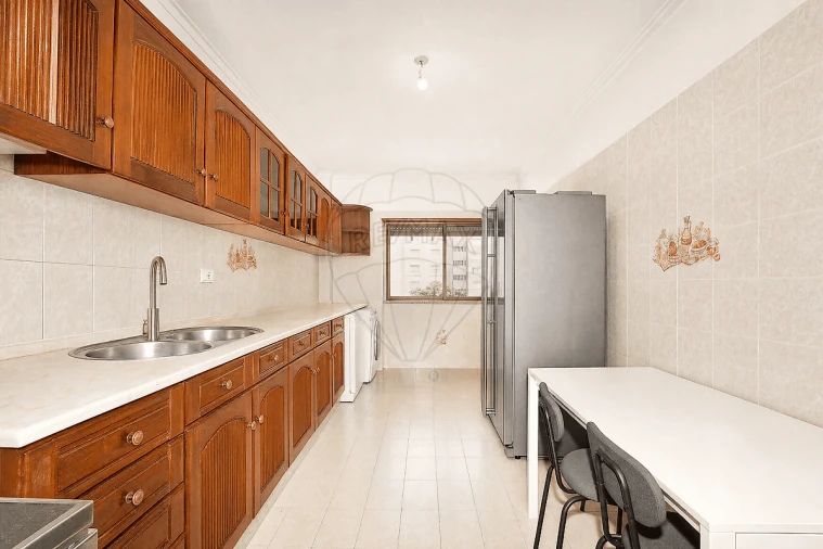 Apartamento T4 para Venda em Massamá e Monte Abraão Foto 3