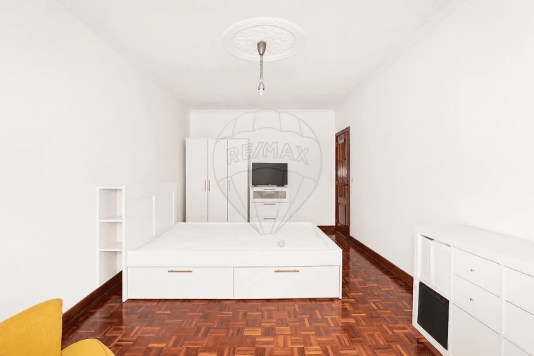 Apartamento T4 para Venda em Massamá e Monte Abraão Foto 11