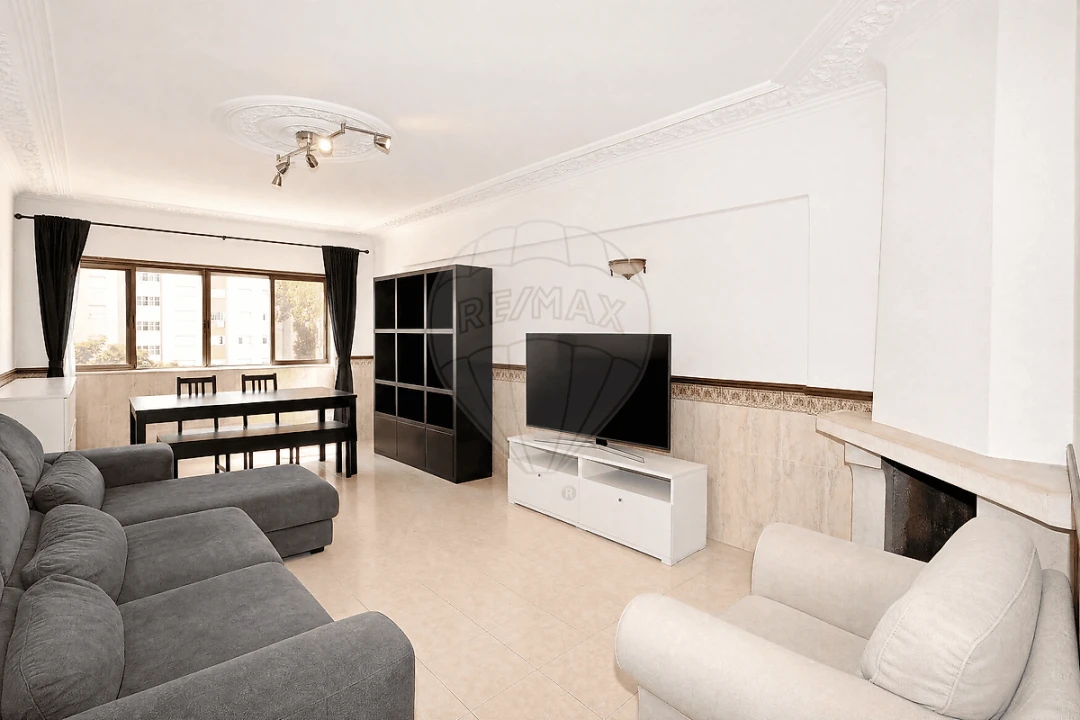 Apartamento T4 para Venda em Massamá e Monte Abraão Foto 2