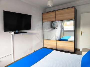 Apartamento T3 para Venda em Póvoa de Santo Adrião e Olival Basto