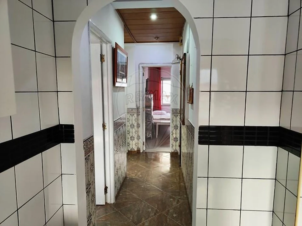 Apartamento T3 para Venda em Póvoa de Santo Adrião e Olival Basto Foto 24
