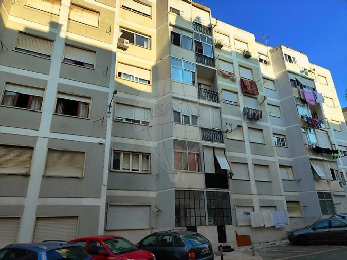 Apartamento T3 para Venda em Póvoa de Santo Adrião e Olival Basto Foto 19