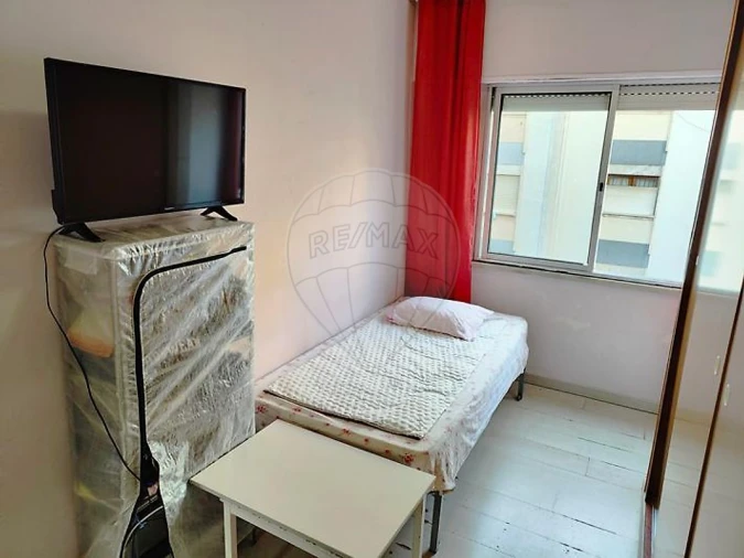 Apartamento T3 para Venda em Póvoa de Santo Adrião e Olival Basto Foto 37
