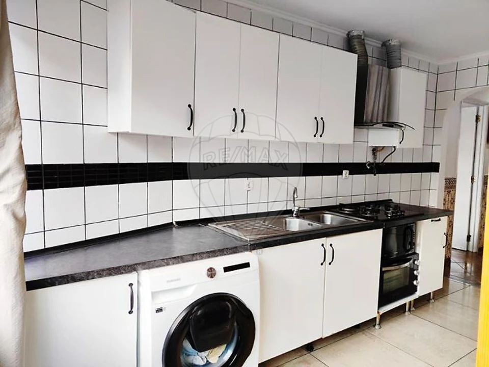 Apartamento T3 para Venda em Póvoa de Santo Adrião e Olival Basto Foto 12