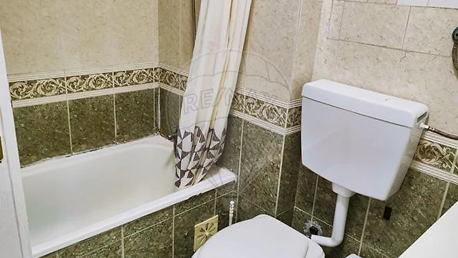 Apartamento T3 para Venda em Póvoa de Santo Adrião e Olival Basto