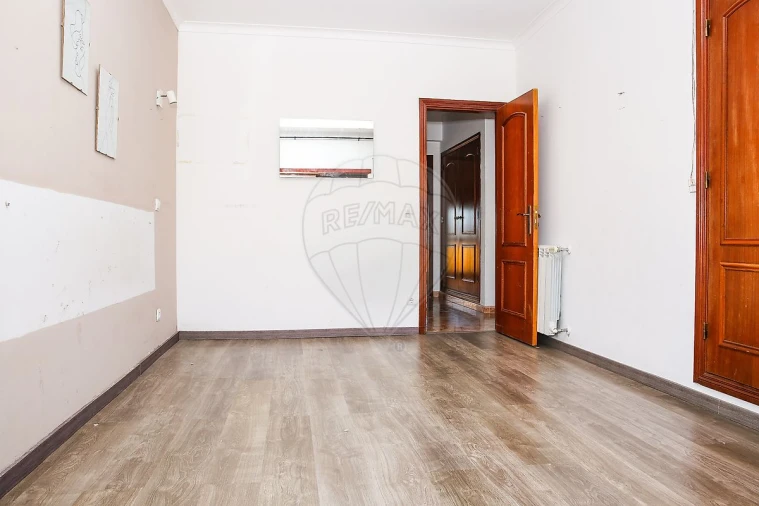 Apartamento T2 para Venda em Arruda dos Vinhos Foto 12