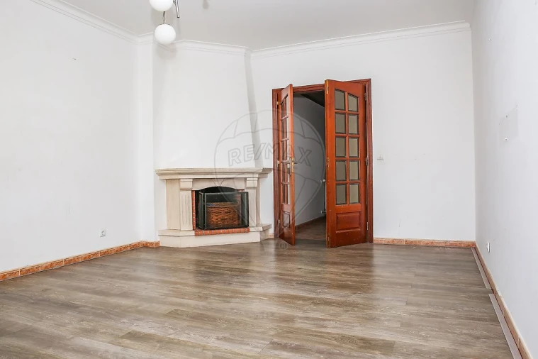 Apartamento T2 para Venda em Arruda dos Vinhos Foto 10