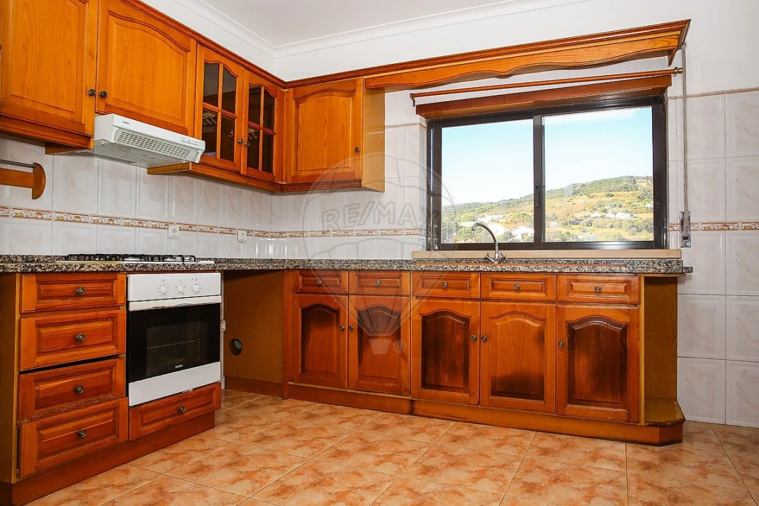 Apartamento T2 para Venda em Arruda dos Vinhos Foto 1