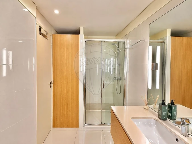 Apartamento T1 para Venda em Cedofeita, Santo Ildefonso, Sé, Miragaia, São Nicolau e Vitória Foto 13