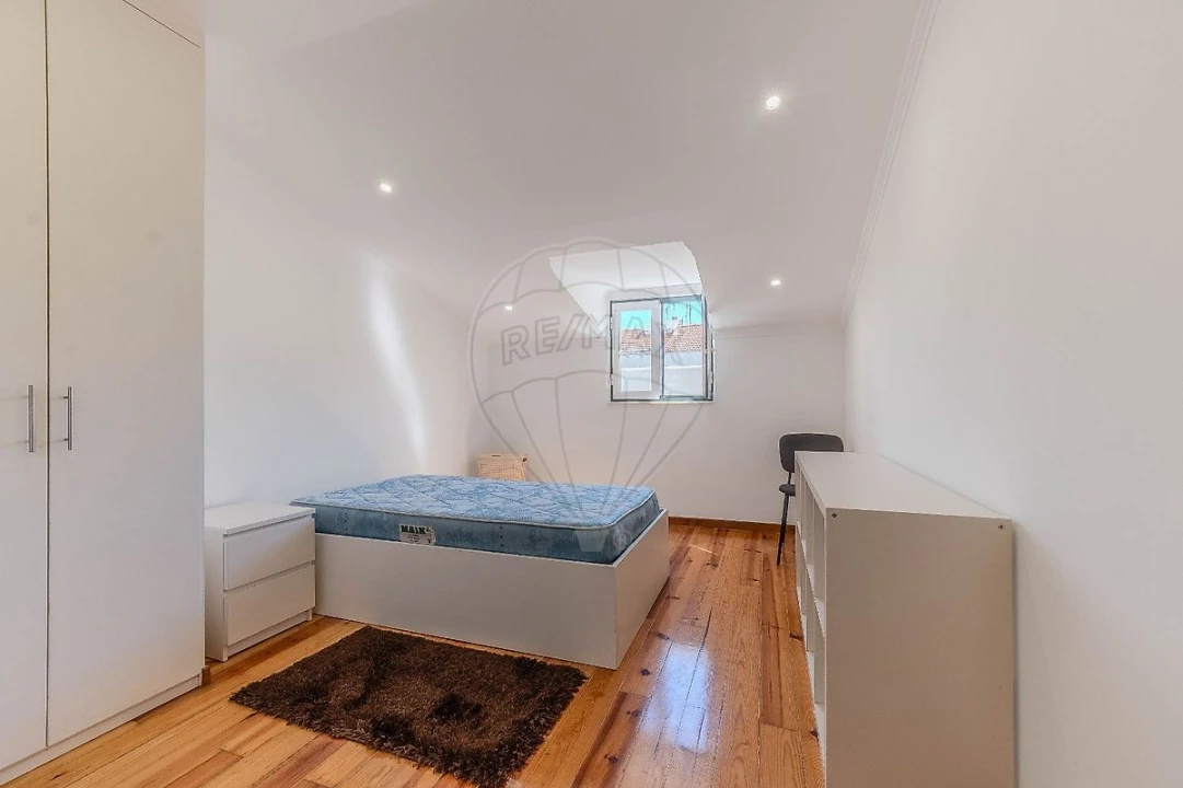 Apartamento T3 para Venda em Arroios Foto 1