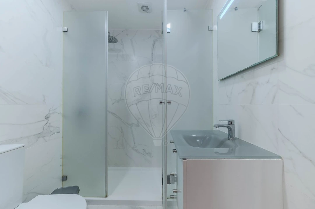 Apartamento T3 para Venda em Arroios Foto 9