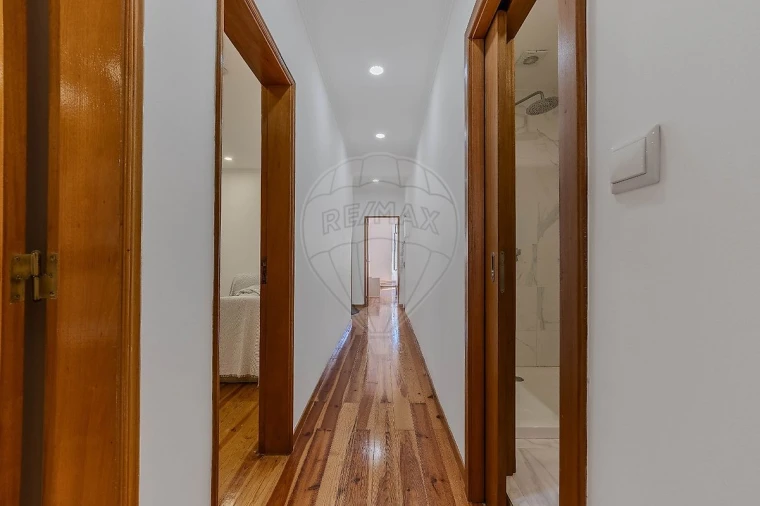 Apartamento T3 para Venda em Arroios Foto 3