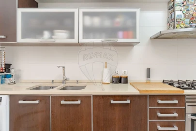 Apartamento T2 para Venda em Charneca de Caparica e Sobreda