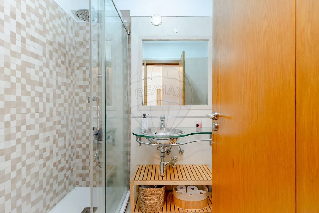 Apartamento T2 para Venda em Charneca de Caparica e Sobreda Foto 17