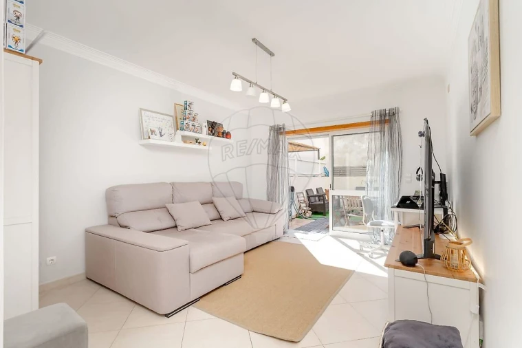 Apartamento T2 para Venda em Charneca de Caparica e Sobreda Foto 8