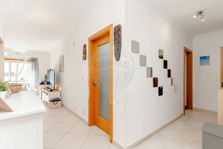 Apartamento T2 para Venda em Charneca de Caparica e Sobreda Foto 12