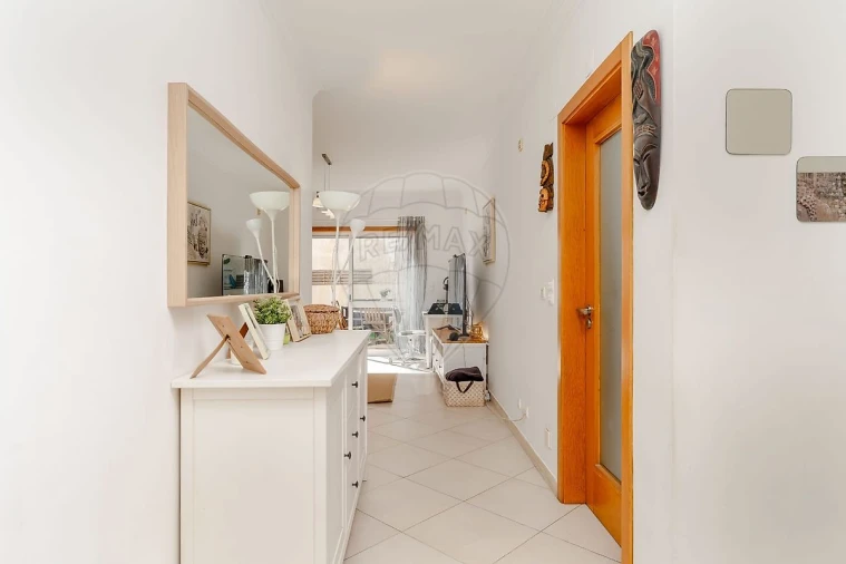 Apartamento T2 para Venda em Charneca de Caparica e Sobreda Foto 22