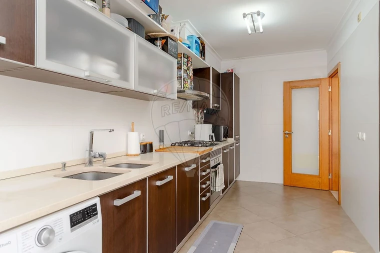 Apartamento T2 para Venda em Charneca de Caparica e Sobreda Foto 5