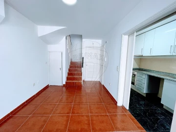 Apartamento T1 para Arrendamento em Paranhos