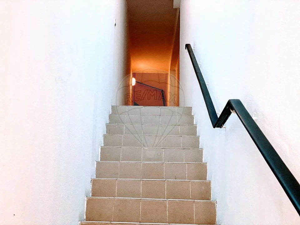 Apartamento T1 para Arrendamento em Paranhos Foto 4