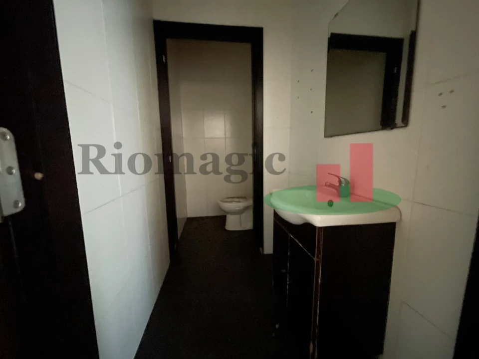 Loja para Arrendamento em Rio Maior Foto 19