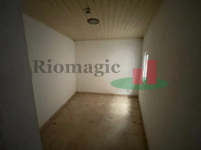 Loja para Arrendamento em Rio Maior Foto 3