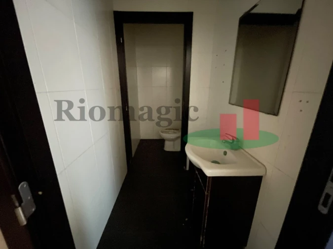 Loja para Arrendamento em Rio Maior Foto 14
