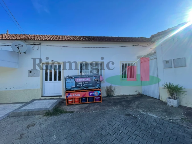 Loja para Arrendamento em Rio Maior Foto 21