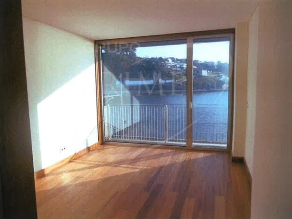Apartamento T3 para Venda em Lordelo do Ouro e Massarelos Foto 2