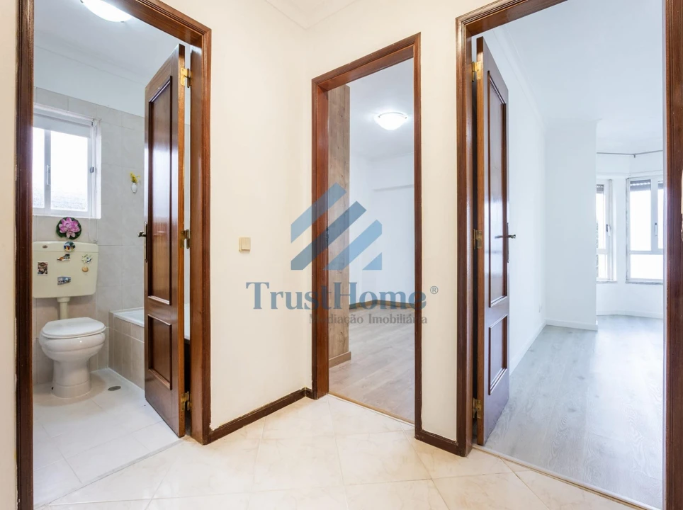 Apartamento T3 para Venda em Rio de Mouro Foto 10