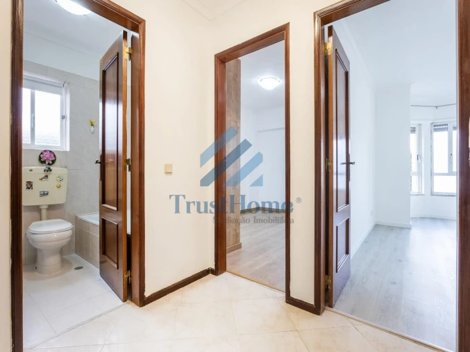 Apartamento T3 para Venda em Rio de Mouro Foto 10