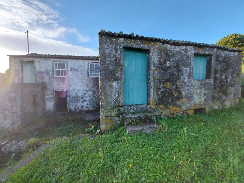 Moradia para Venda em Calheta de Nesquim Foto 3