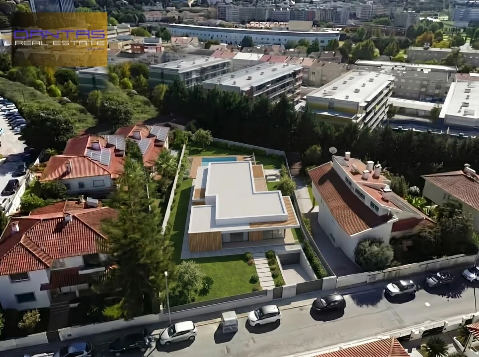 Moradia T4 para Venda em São Vitor (Braga) Foto 4