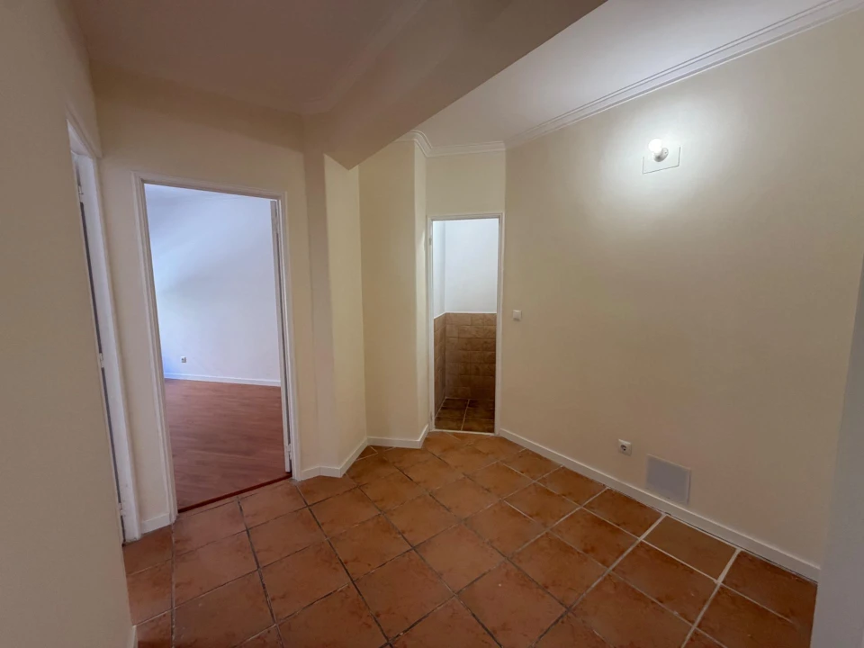 Apartamento T3 para Venda em Algueirão-Mem Martins Foto 14