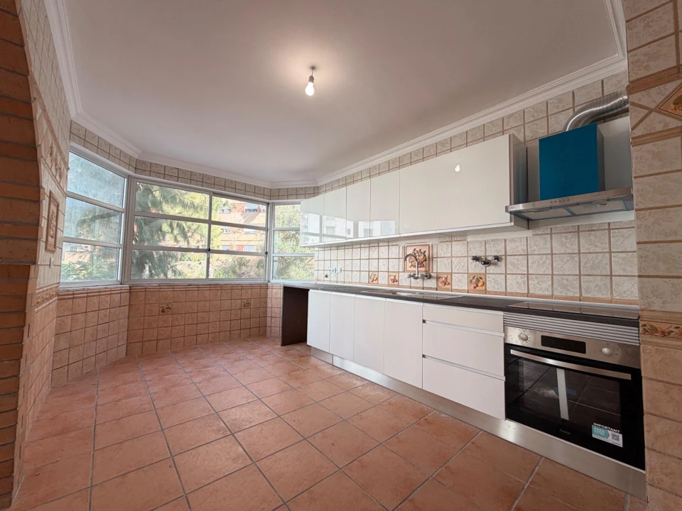 Apartamento T3 para Venda em Algueirão-Mem Martins Foto 5