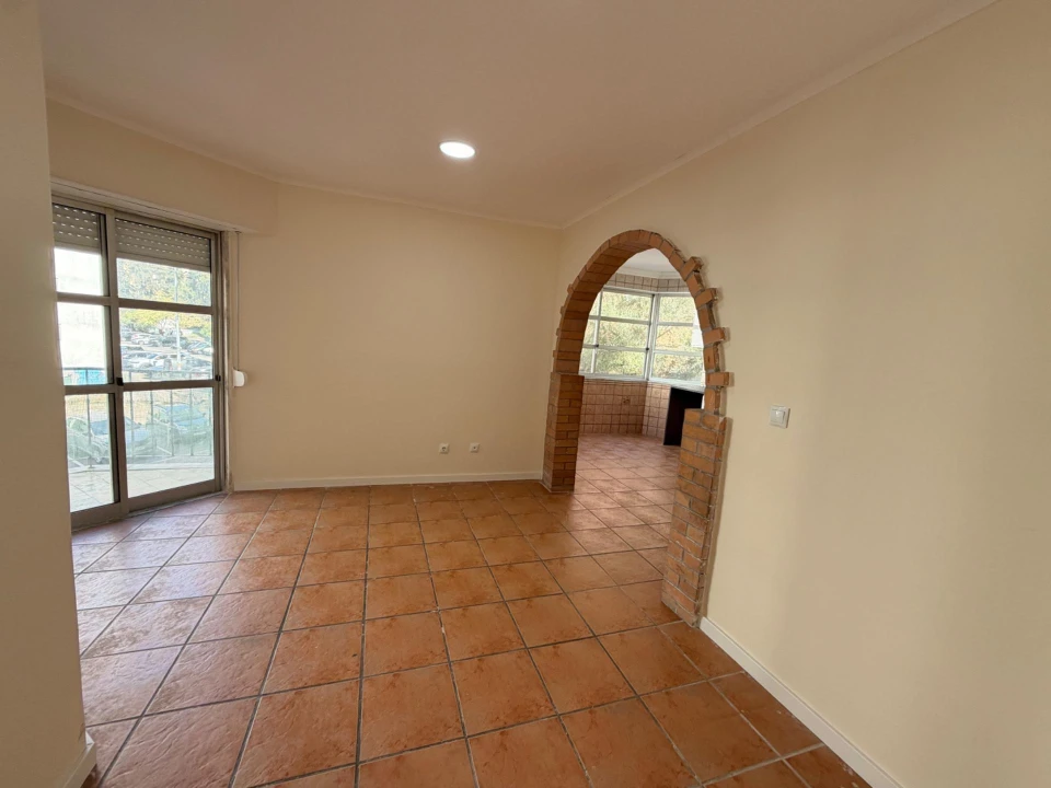Apartamento T3 para Venda em Algueirão-Mem Martins Foto 9