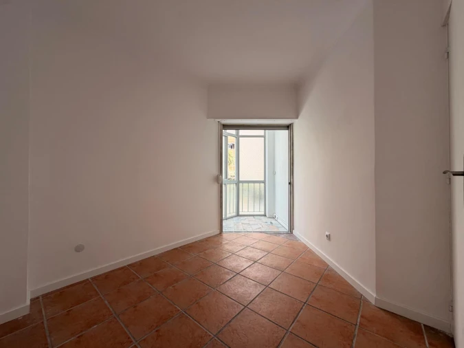 Apartamento T3 para Venda em Algueirão-Mem Martins Foto 11