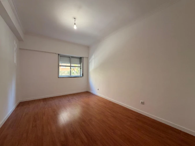 Apartamento T3 para Venda em Algueirão-Mem Martins Foto 16