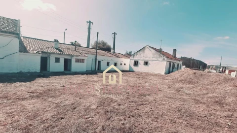 Moradia T1 para Venda em Almargem do Bispo, Pêro Pinheiro e Montelavar